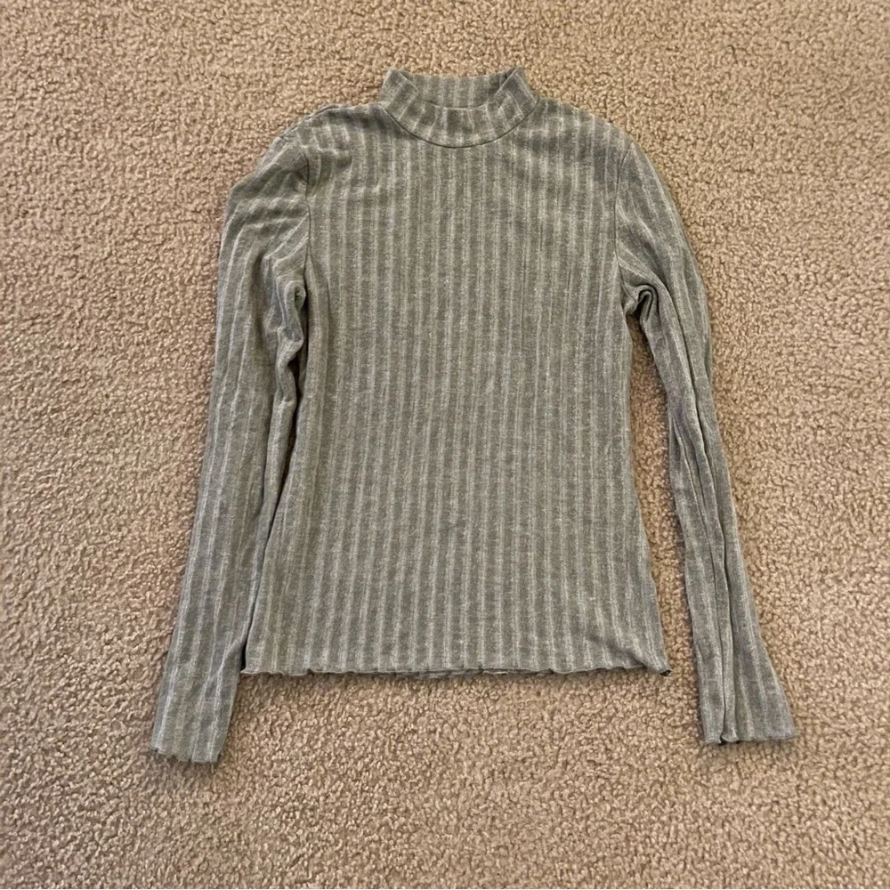 Lefties | Lettuce Edge Mocked Neck Ribbed Long Sleeve Top